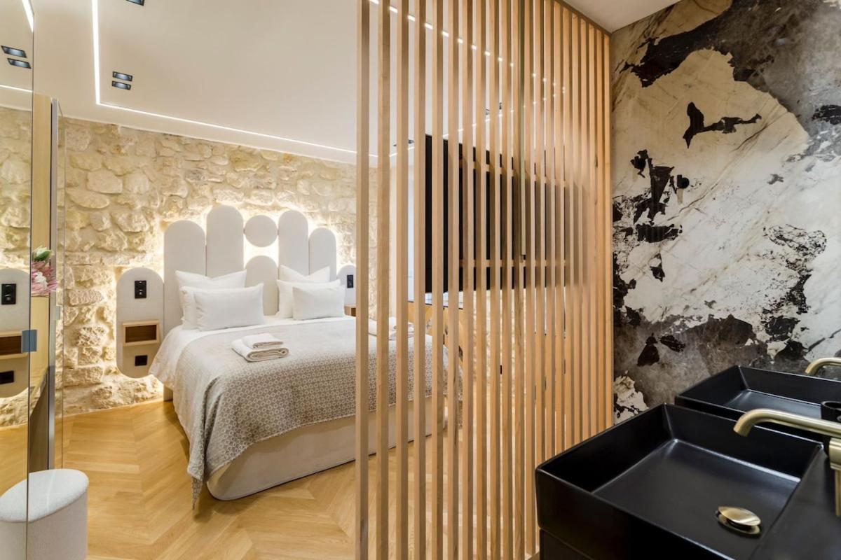 B1 Beautiful, Luxury Near Eiffel Tower Sleeps Ac * Paris